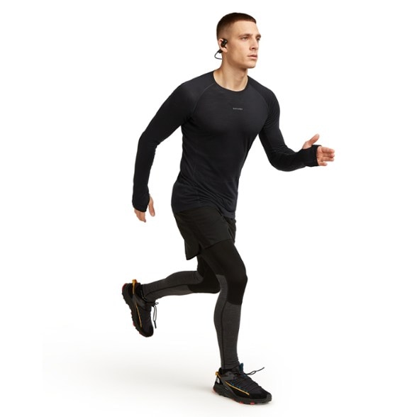 Front view of Icebreaker 125 ZoneKnit Men's Performance T-Shirt in action during a workout.