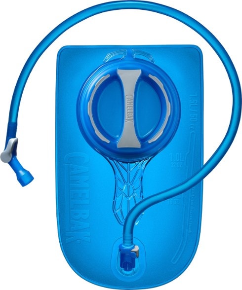 HydraFlow 1.5L leakproof reservoir with ergonomic handle for easy refilling.
