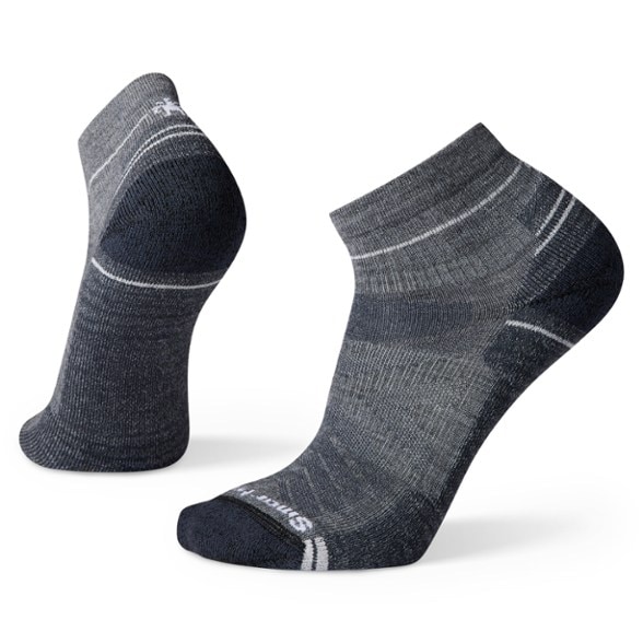 Close-up of Ultimate Men's Light Cushion Hiking Ankle Socks showcasing the breathable mesh zones.