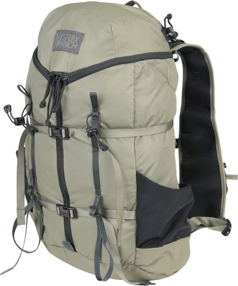 Front view of the Trailform 25 EcoPack showing daisy chain loops and compression system