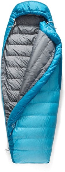 Front view of Sea to Summit Trek 15F sleeping bag showing tapered fit and durable fabric, ideal for women's camping gear