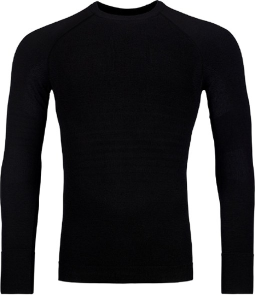 Men's Merino Wool Base Layer showcasing seamless design for skiing