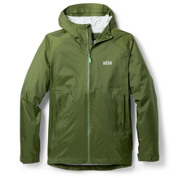 Front view of the men's hiking jacket worn in rain on a forest trail