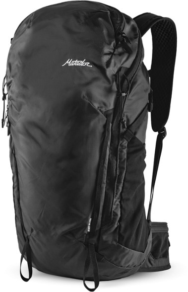 Front view of the SummitFlex 28L lightweight backpack showing main compartments and hydration sleeve