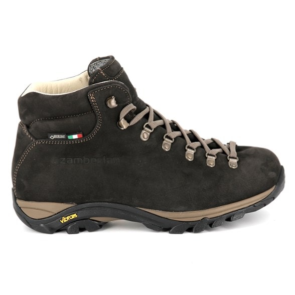 Zamberlan 320 Trail Lite EVO GTX hiking boots showcasing the durable nubuck leather upper.