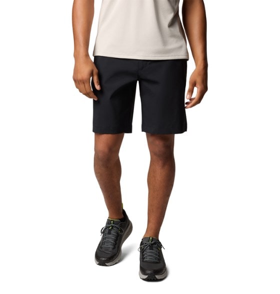 Front view of Columbia Men's Water Repellent Utility Shorts showing the adjustable waist and pockets.
