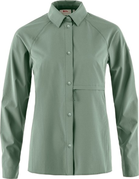 Front view of SummitFlow women's hiking shirt showing snap buttons and breathable fabric