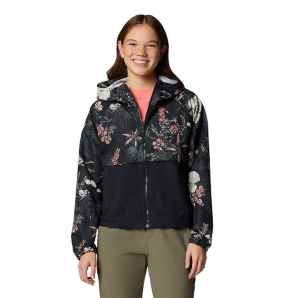 Front view of the SpireValley women's wind jacket showcasing its lightweight design and adjustable hood.