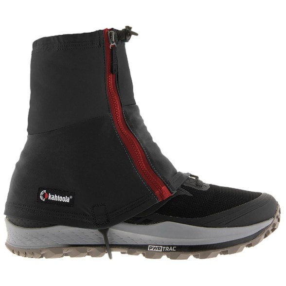 Kahtoola INSTAgaiter Mid gaiters in action on a snowy trail.