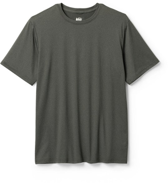 Eco-Friendly Men's Hiking Shirt - Sahara Edition showcasing moisture-wicking capability