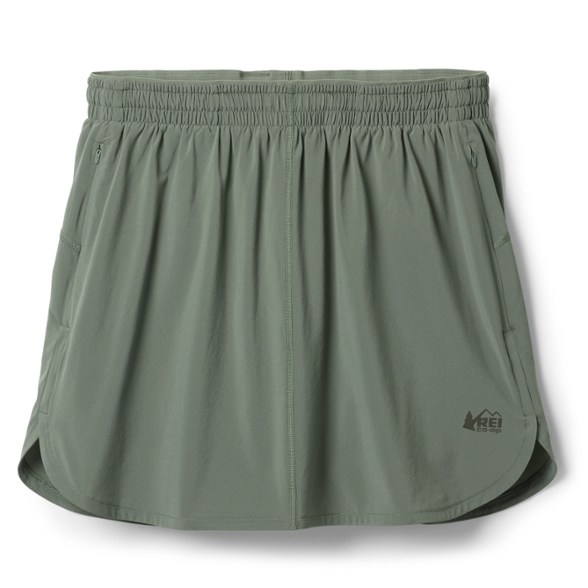 Versatile Active Skort for Women showcasing the deep zippered pockets.