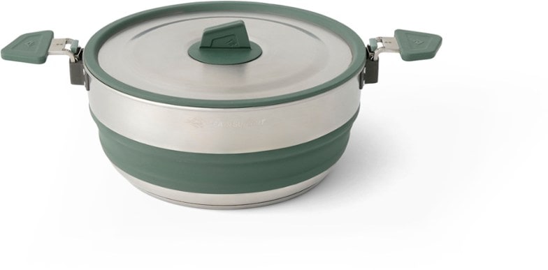 TravelMate 3L stainless steel collapsible pot with dual handles for easy pouring.