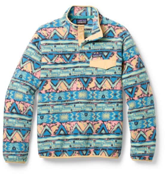 Front view of Patagonia Women's Lightweight Snap-T Fleece Pullover showcasing its stylish design.