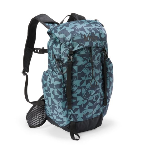 Flash 22 Adventure Backpack showing front view with hydration sleeve
