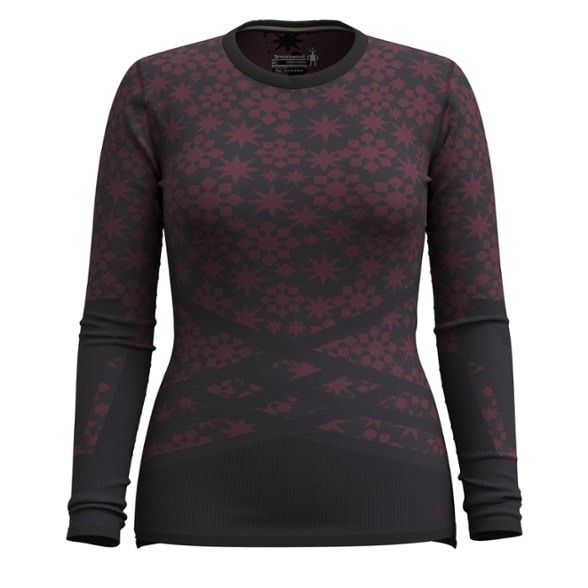 Front view of the Smartwool Intraknit Thermal Merino Crew Top worn during an outdoor hike.
