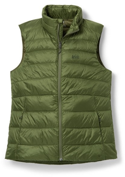 Front view of the Eco-Friendly 650 Women's Insulated Down Vest in a natural outdoor setting.