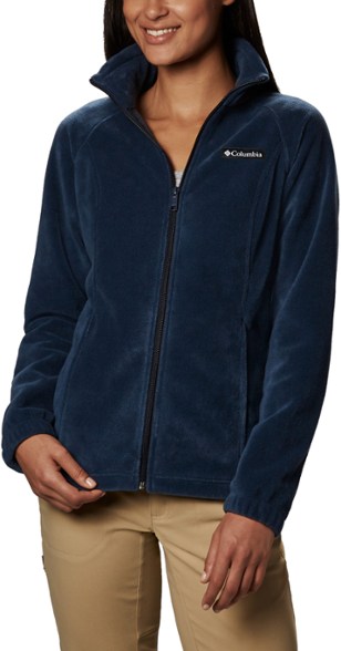 Front view of the Columbia Women's Benton Springs fleece jacket, showcasing its stylish design and full-zip feature.
