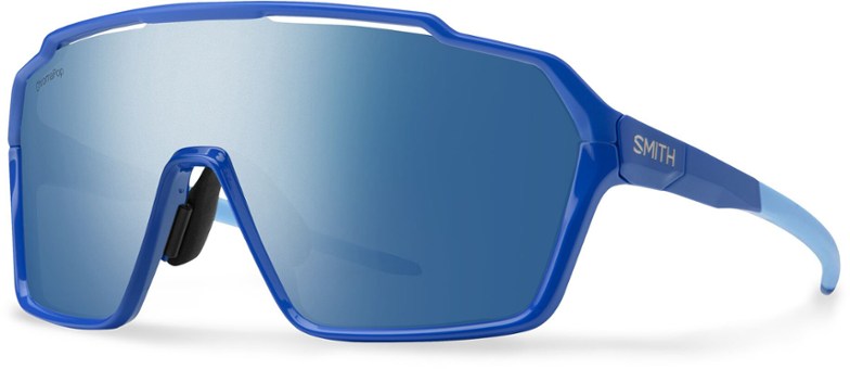 Front view of Shift XL MAG ChromaPop sports sunglasses highlighting the ChromaPop lens technology.