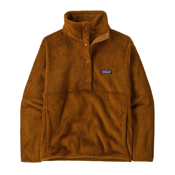 Front view of the Patagonia Women's Re-Tool Fleece Pullover in a cozy setting.