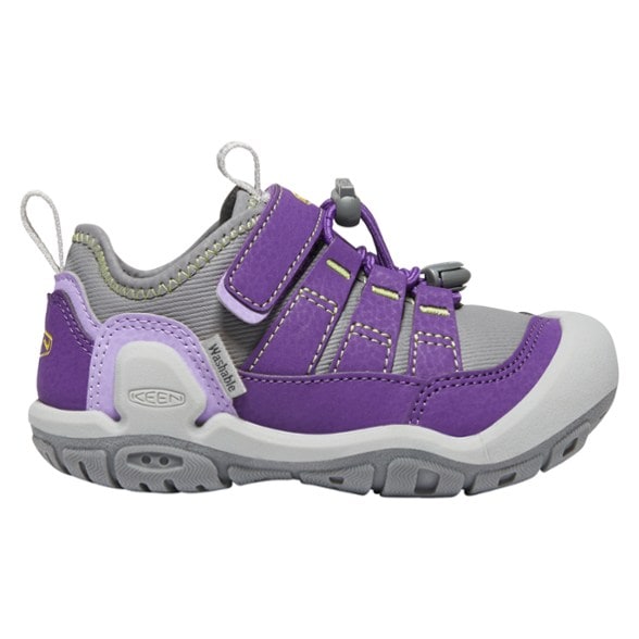Side view of KEEN shoes showcasing mesh ventilation and supportive sole – ideal outdoor shoes for kids.