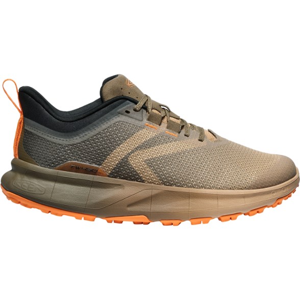 KEEN 450 DirtTrail men's hiking boots shown from side profile on rocky trail