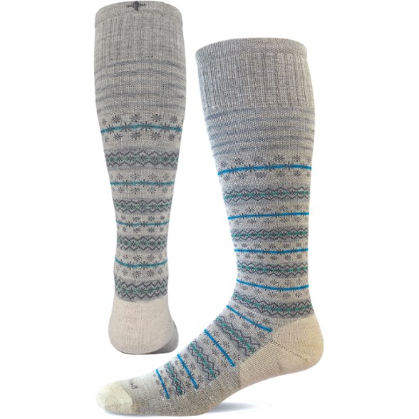 Knee-high women's Mini Fairisle compression socks with a stylish design, ideal for hiking and travel.