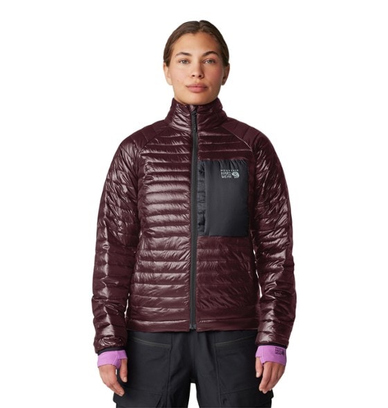 Front view of Ventano women's insulated jacket, showcasing its lightweight design.