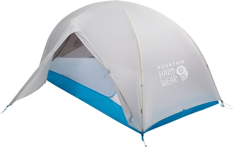 Mountain Hardwear Aspect 2 tent with gear stored in vestibules, demonstrating its spaciousness and accessibility.