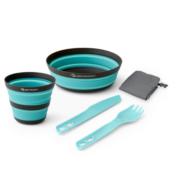 Frontier Ultralight Collapsible Dinnerware Set with bowl and cup displayed outdoors