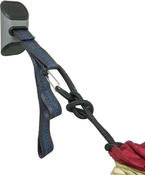 Adjustable hammock straps showcasing easy installation features.
