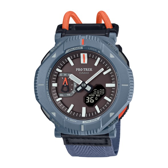 Front view of Casio Pro Trek PRJB001B-2 showcasing the rotating bezel.