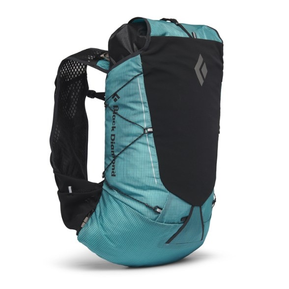 Front view of the Alpine Glide 22 pack showcasing its sleek design and pockets.
