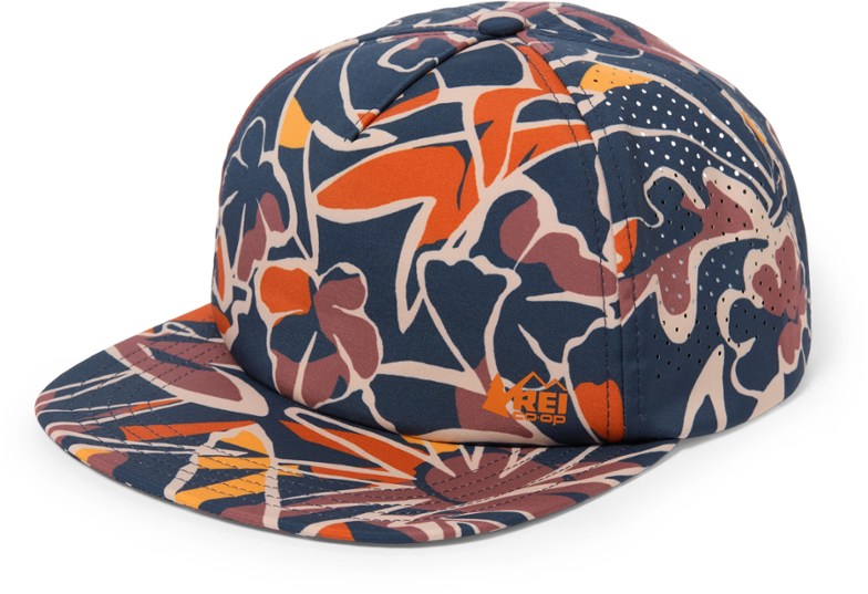 EcoTrails Adjustable Sun Hat with flexible brim and breathable fabric, ideal for hiking.