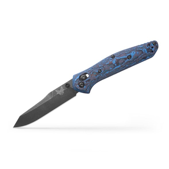 Benchmade Osborne 940BK-2404 knife showcasing the reverse tanto blade and Arctic Storm handle from above.