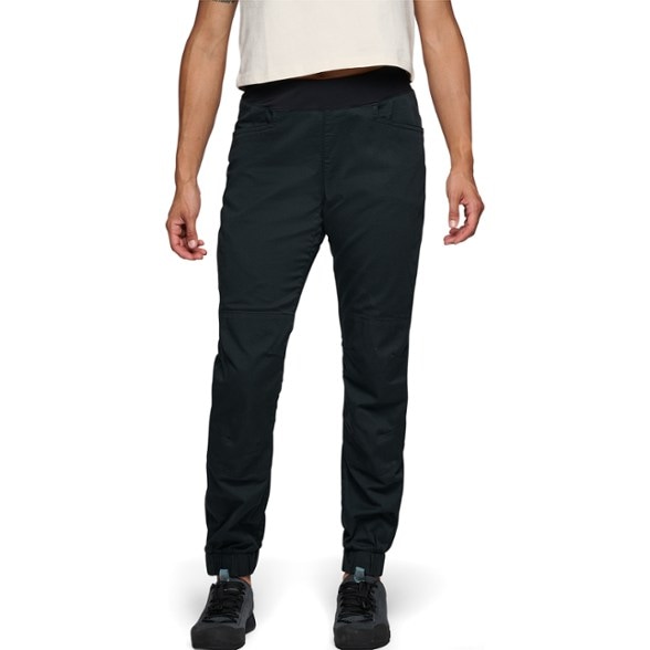 Front view of women's Adventure Flex joggers worn during a hike.