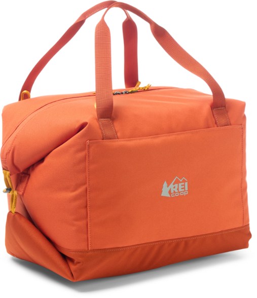 Campwell 18L cooler in tote mode at a picnic, demonstrating portability.