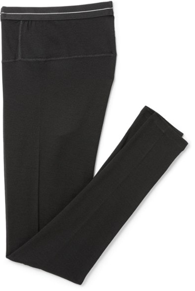Icebreaker 260 Tech High-Rise Leggings worn during snowshoeing, highlighting warmth and flexibility.